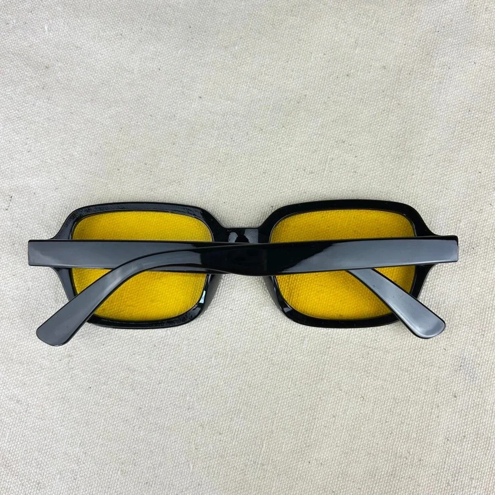 Vintage unique retro style black rounded square sunglasses grunge techno